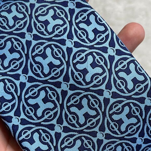 Hermes Blue Silk Geometric Tie - Picture 5 of 7